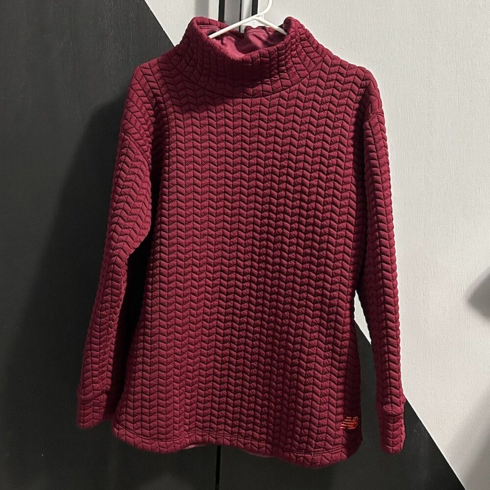 NEW‎ BALANCE Garnet Heatloft Funnel Neck Tunic Women's Size M